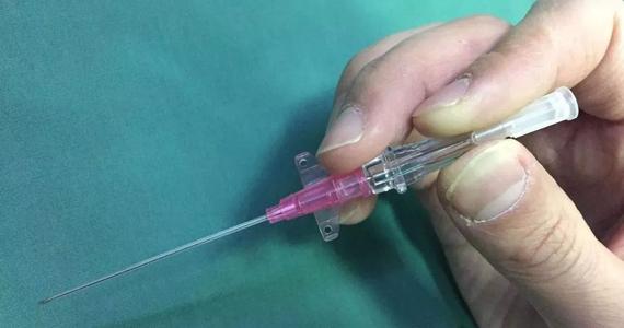 使用未依法注册的一次性使用套管针鱼峰区米嘉医疗美容诊所被罚21万